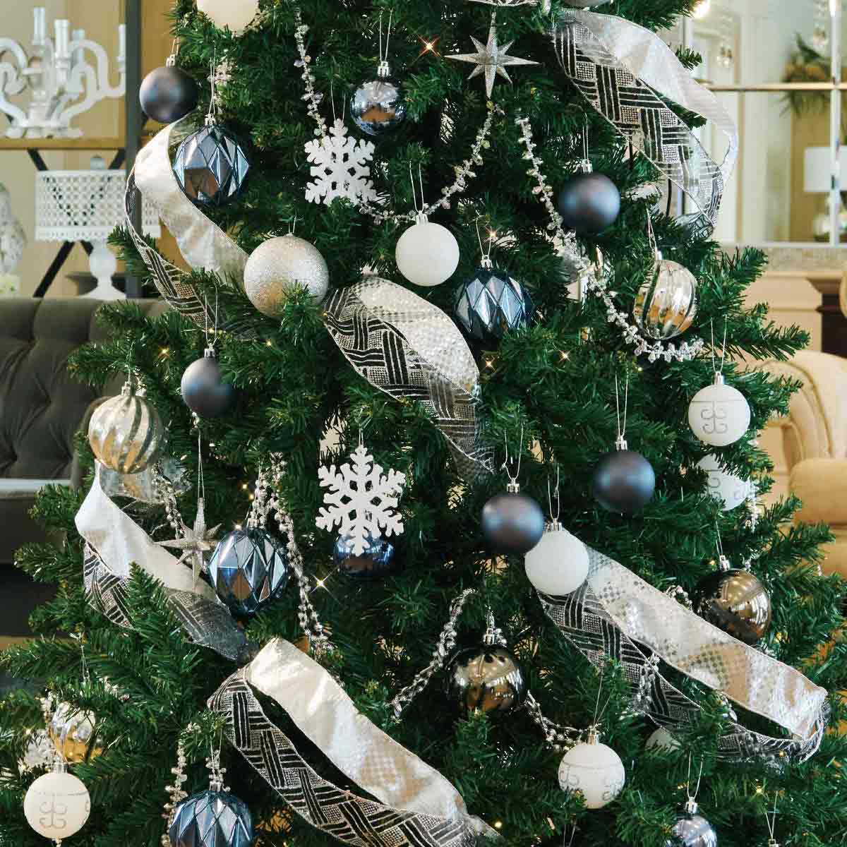 エントリーでポイント5倍！11月4日20:0011月11日1:59クリスマスツリーセット シルバー 高さ180cm 1セット ライト おしゃれ 北欧 led 電飾 高級