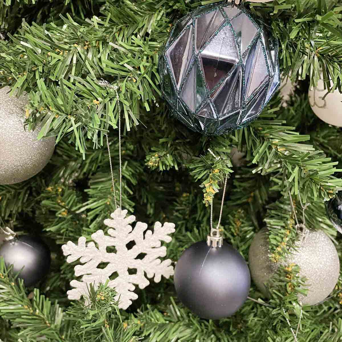 エントリーでポイント5倍！11月4日20:0011月11日1:59クリスマスツリーセット シルバー 高さ180cm 1セット ライト おしゃれ 北欧 led 電飾 高級