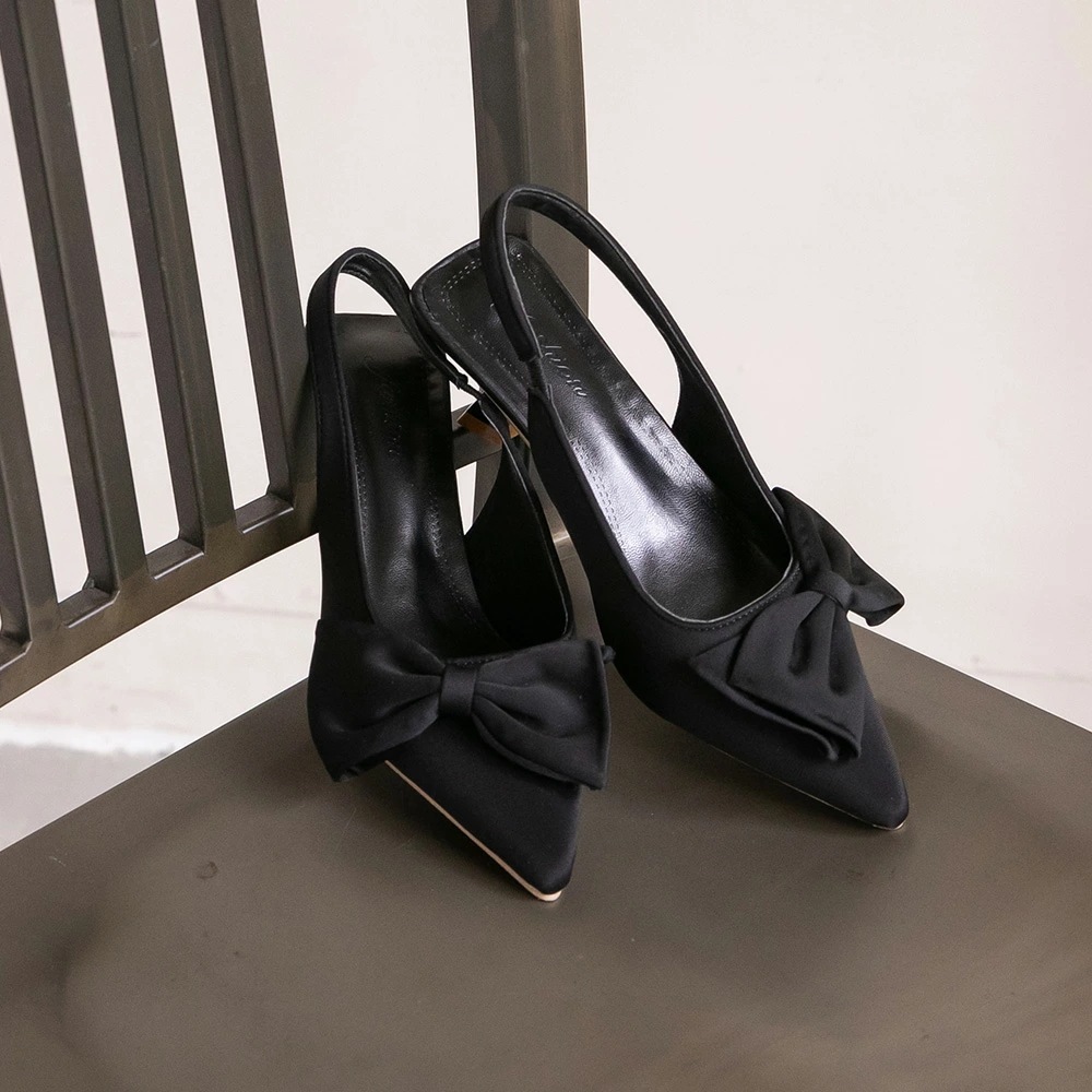 リボン バックストラップ パンプス ポインテッドトゥ 靴 シューズ ハイヒール ヒール シルバー ブラック 結婚式 お呼ばれ オケージョン パーティーシューズ 送料無料 リボン バックストラップ パンプス ポインテッドトゥ 靴 シューズ ハイヒール ヒール シルバー ブラック 結婚式 お呼ばれ オケージョン パーティーシューズ 送料無料