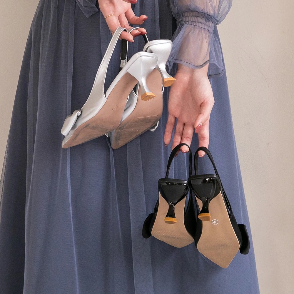 リボン バックストラップ パンプス ポインテッドトゥ 靴 シューズ ハイヒール ヒール シルバー ブラック 結婚式 お呼ばれ オケージョン パーティーシューズ 送料無料 リボン バックストラップ パンプス ポインテッドトゥ 靴 シューズ ハイヒール ヒール シルバー ブラック 結婚式 お呼ばれ オケージョン パーティーシューズ 送料無料