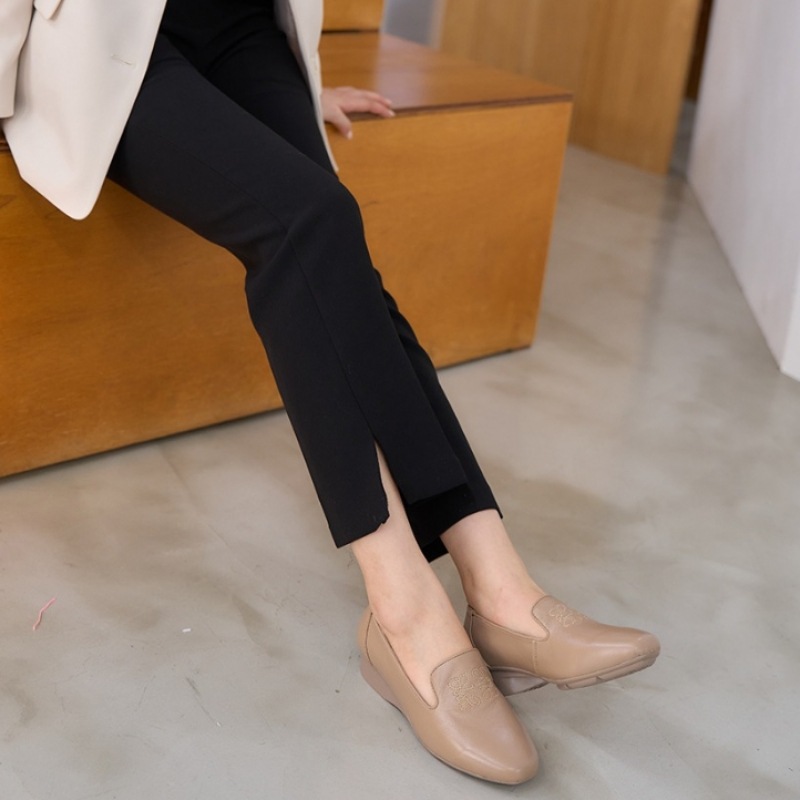 [ニーナズパリ] 刺繍ポイント5cmベーシックローファー