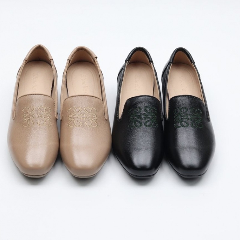 [ニーナズパリ] 刺繍ポイント5cmベーシックローファー