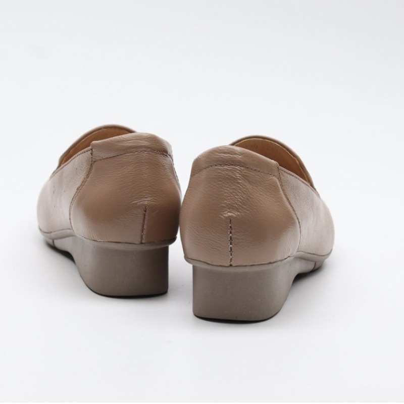 [ニーナズパリ] 刺繍ポイント5cmベーシックローファー