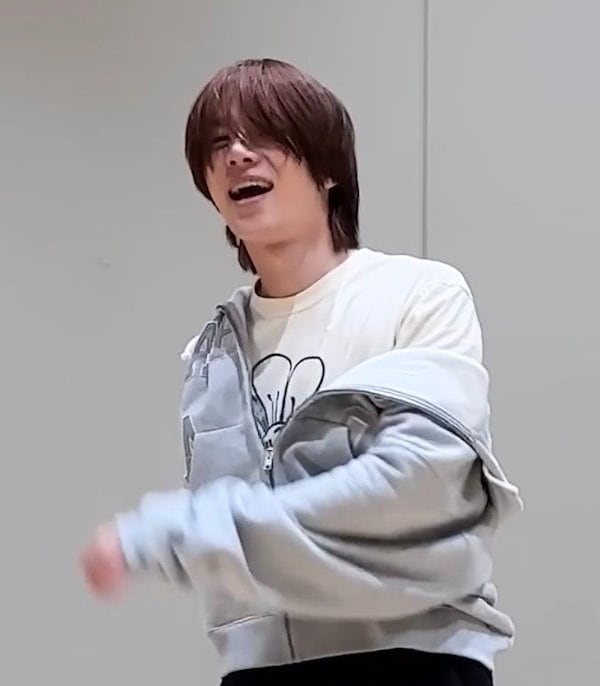 Qoo10] [TXT ボムギュ着用]特典付き/Jos