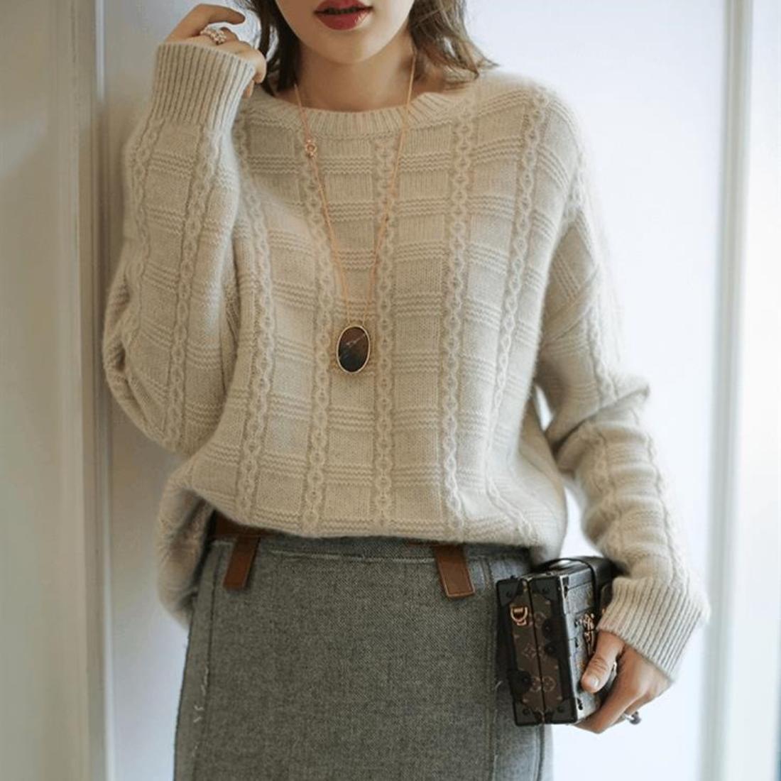 すっきりとした印象で1枚でもインナーとしても活躍するクルーネックニット トップス 長袖 キレイめコー すっきりとした印象で1枚でもインナーとしても活躍するクルーネックニット トップス 長袖 キレイめコー