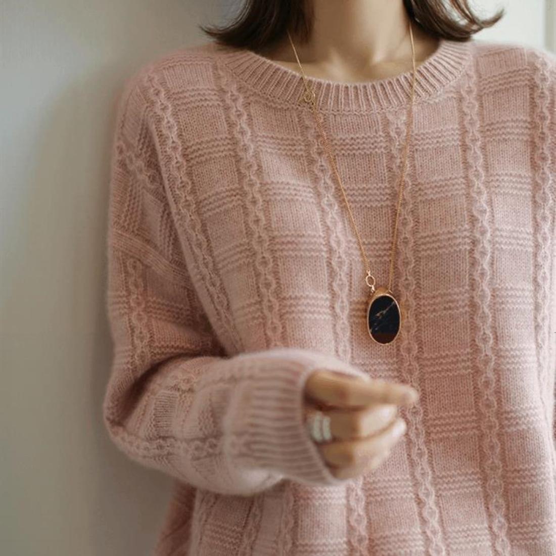 すっきりとした印象で1枚でもインナーとしても活躍するクルーネックニット トップス 長袖 キレイめコー すっきりとした印象で1枚でもインナーとしても活躍するクルーネックニット トップス 長袖 キレイめコー