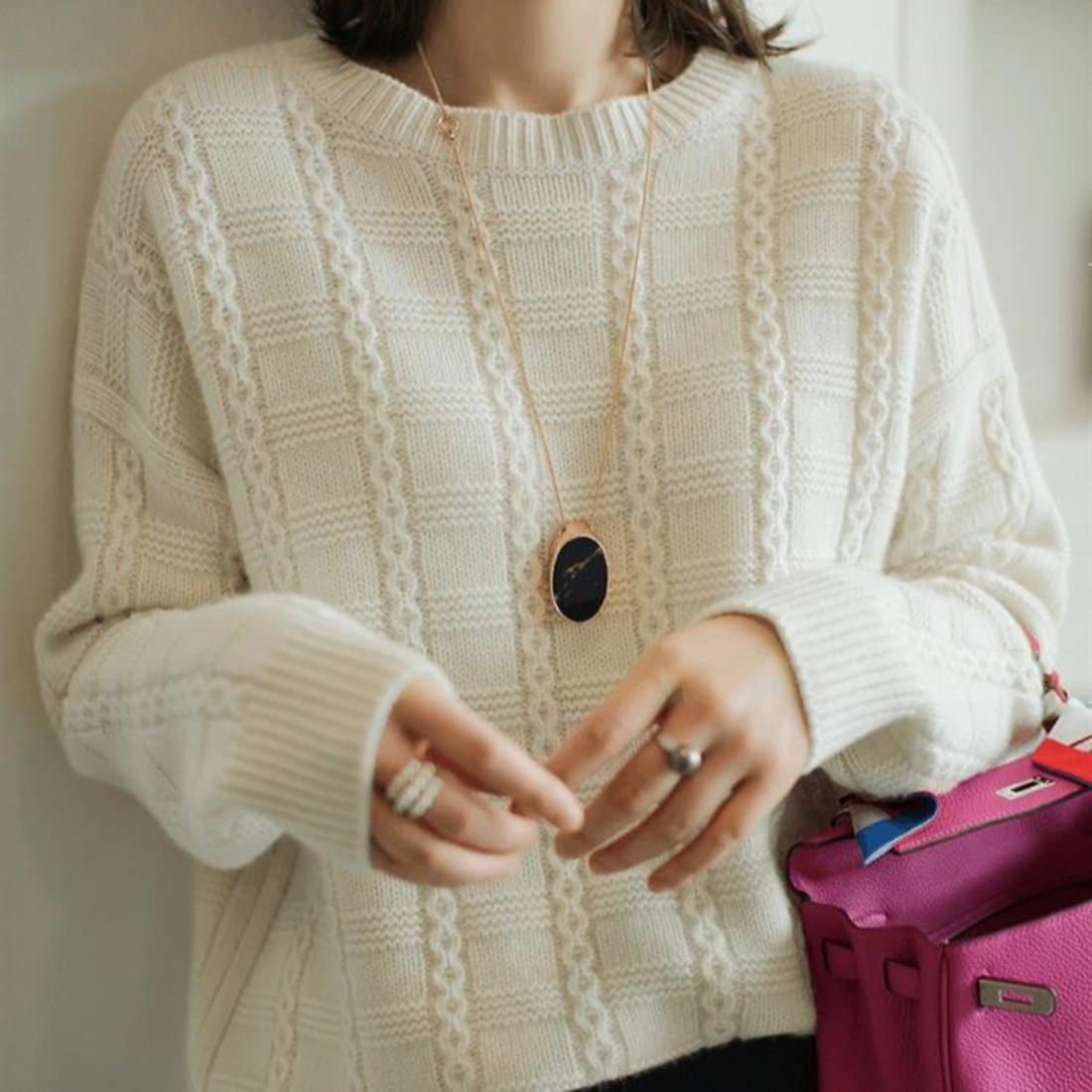 すっきりとした印象で1枚でもインナーとしても活躍するクルーネックニット トップス 長袖 キレイめコー すっきりとした印象で1枚でもインナーとしても活躍するクルーネックニット トップス 長袖 キレイめコー