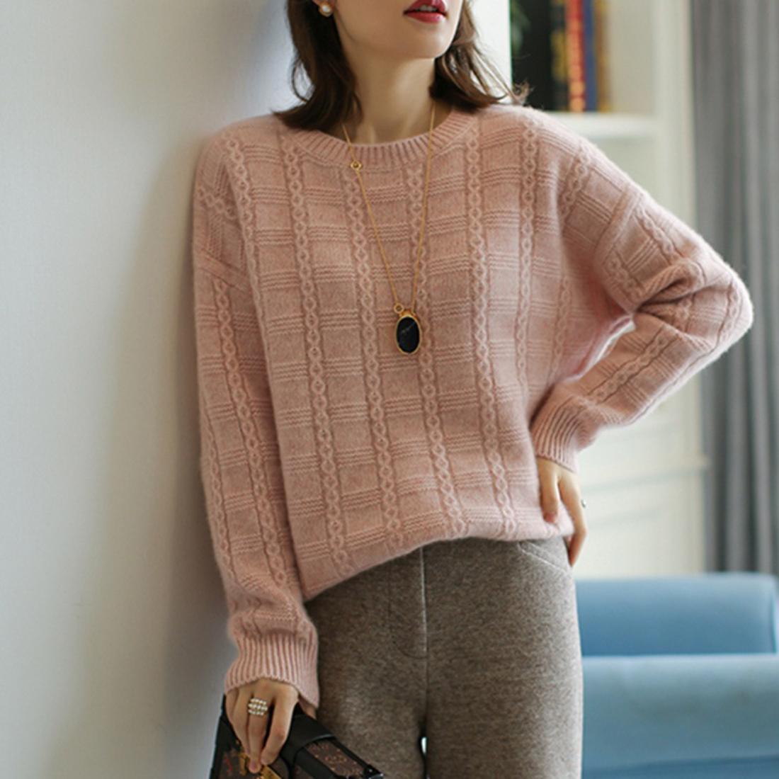 すっきりとした印象で1枚でもインナーとしても活躍するクルーネックニット トップス 長袖 キレイめコー すっきりとした印象で1枚でもインナーとしても活躍するクルーネックニット トップス 長袖 キレイめコー