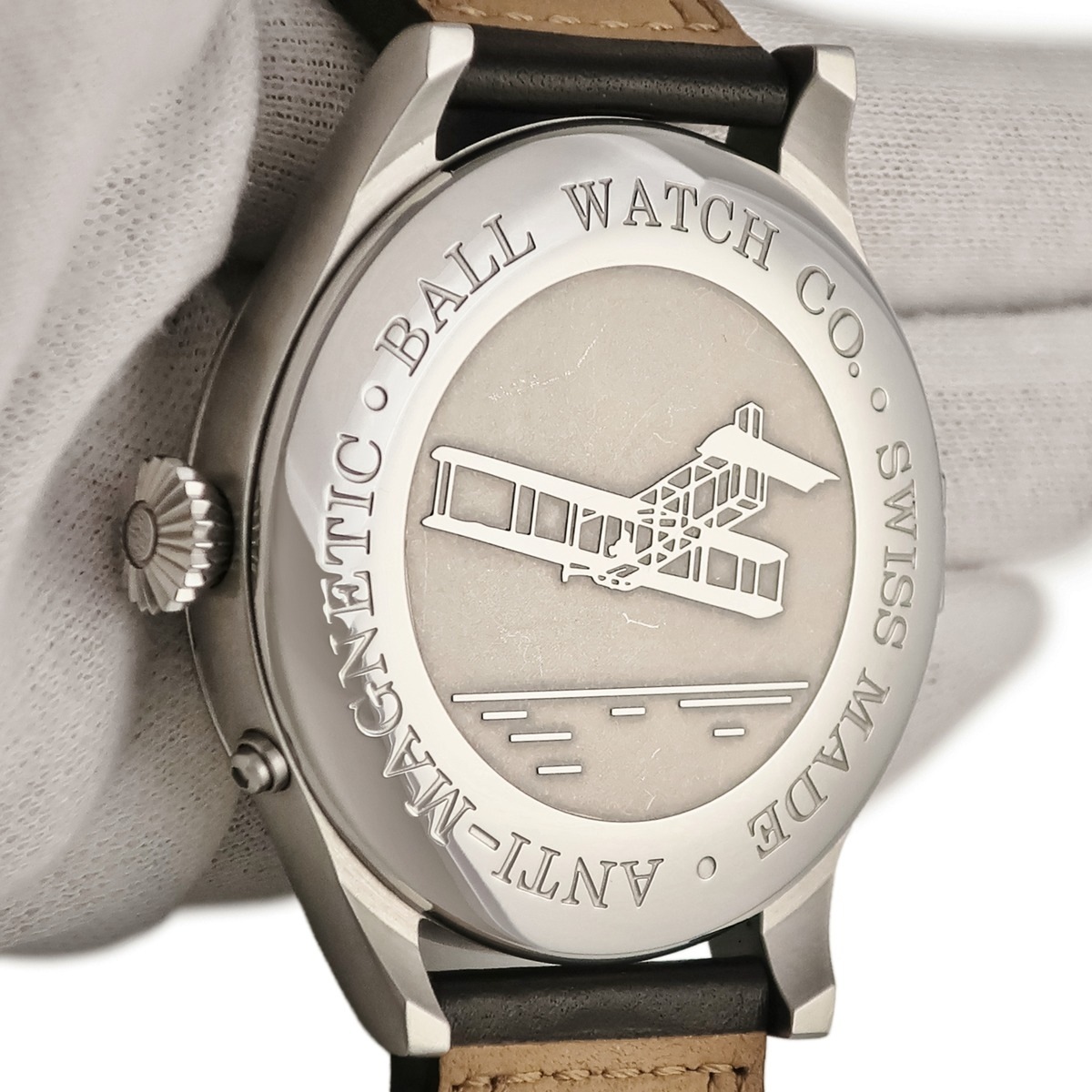 エンジニア マスター 2 オフィサー NM2038D-LJ-WH 手巻き メンズ ホワイト スモールセコンド 3年保証 エンジニア マスター 2 オフィサー NM2038D-LJ-WH 手巻き メンズ ホワイト スモールセコンド 3年保証