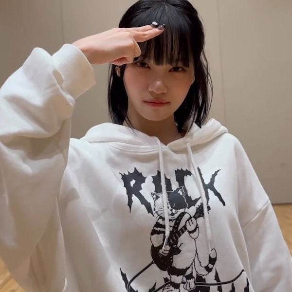 LE SSERAFIM POPUP Shop HOODIE XL チェウォン着用 0b43951ef6936f1873d67cb3cb71f9