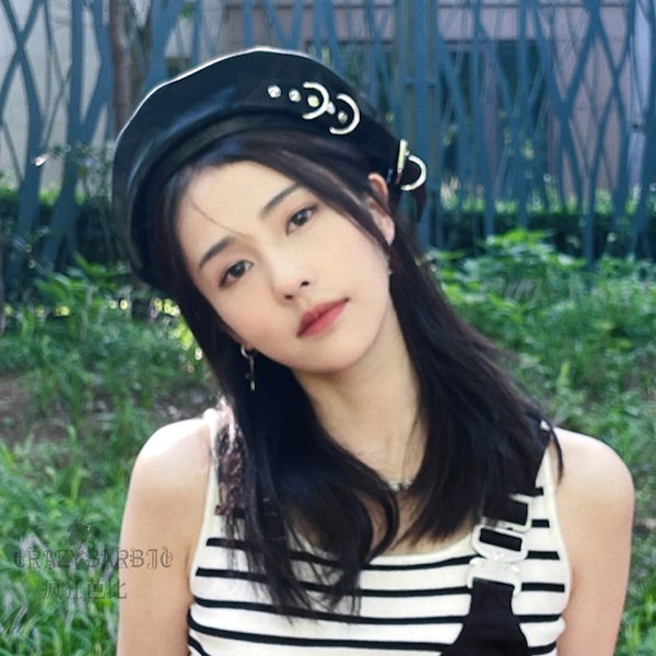 Qoo10] 白鹿と同じベレー帽に黒の韓国版英倫復古八