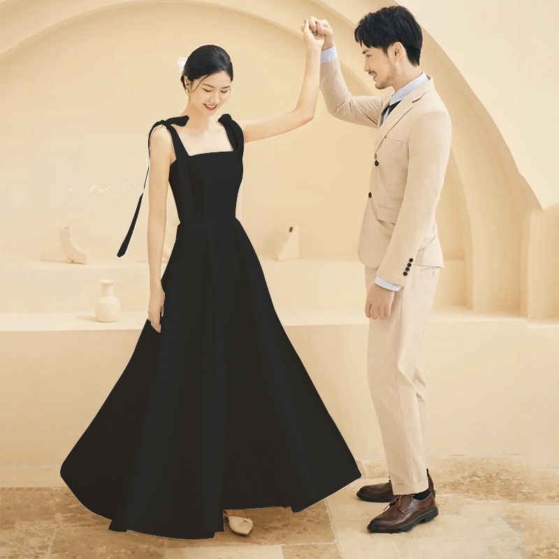 土曜日のライトウェディングドレスシン2025サスペンダーアウトステッチシルエットエンゲージメントドレスのために縛られた