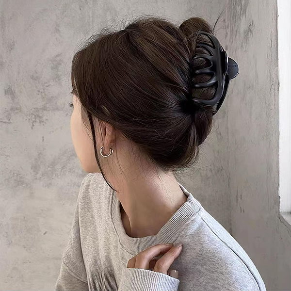 Qoo10] バレッタ ヘアクリップ 黒 髪留め クリップ 大き