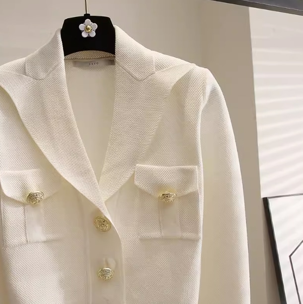 レディース トップス ニット カーディガン 長袖 Vネック 襟付き フェミニン 前開き ボタン ニット かわいい 大人可愛い きれいめ シンプル カジュアル 上品 おしゃれ こなれ感 ガーリー レディース トップス ニット カーディガン 長袖 Vネック 襟付き フェミニン 前開き ボタン ニット かわいい 大人可愛い きれいめ シンプル カジュアル 上品 おしゃれ こなれ感 ガーリー