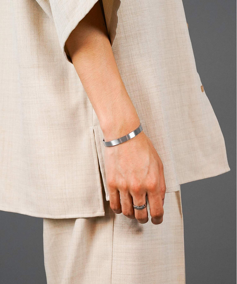 LH-1 ワイド ストレートバングル サージカルステンレス 03BA0085SV ステンレスバングル ブレス メンズ ブランド プレゼント 誕生日 LH-1 ワイド ストレートバングル サージカルステンレス 03BA0085SV ステンレスバングル ブレス メンズ ブランド プレゼント 誕生日