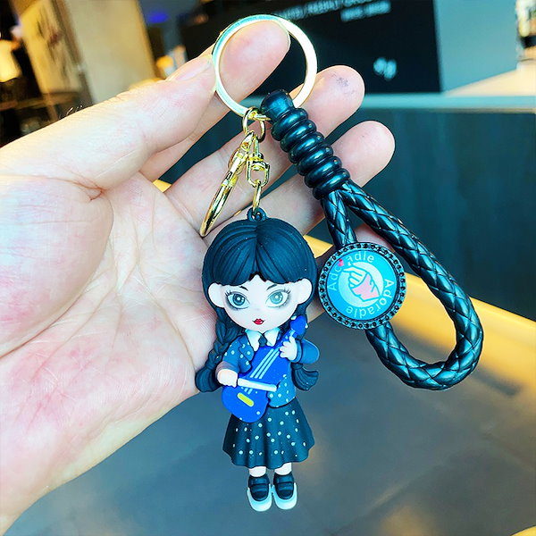 Qoo10] 水曜日のキーホルダーアダムスファミリー人