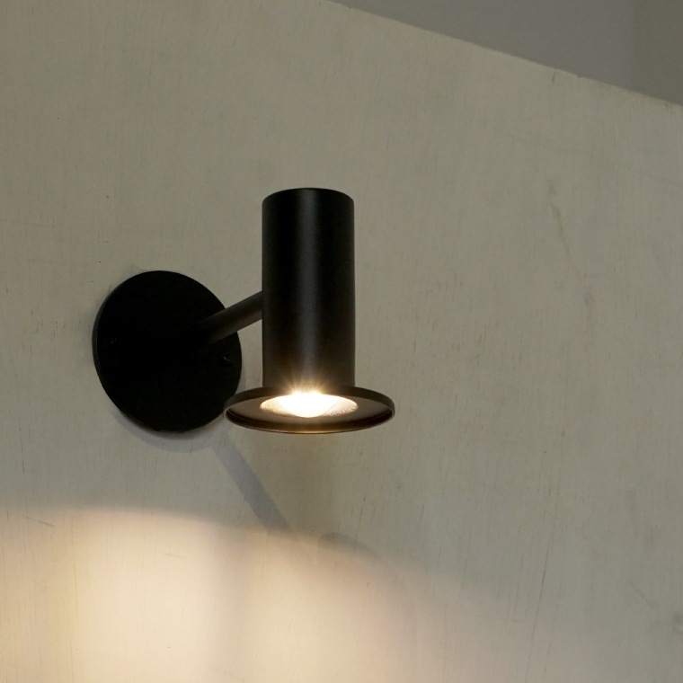 koti サークル エントランスライト ブラケットライト シェード ウォールライト E17用 玄関照明 間接照明 ドア 外灯 壁掛け照明器具 壁付け照明器具 屋外用 防雨 日本製 シンプル お洒落