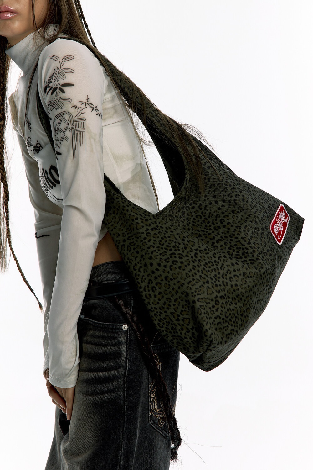 【Kashiko】送料/関税込 Leopard Print Shoulder Bag Khaki Kashiko】送料/関税込 Leopard Print Shoulder Bag Khaki