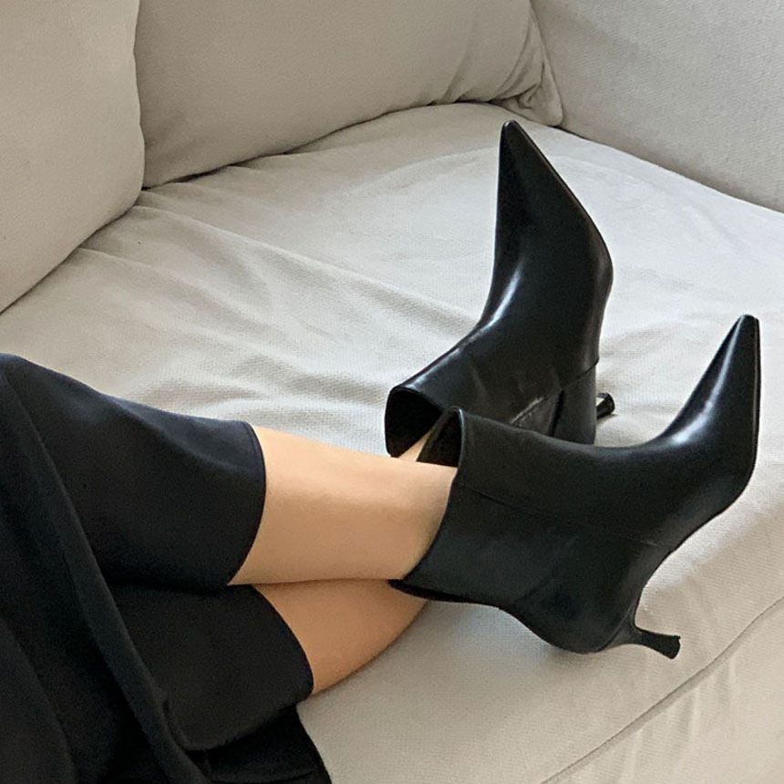 2color ユニークなバックスリットディテール シンプル, ベーシックな雰囲気の ポインテッドトゥ 6cmヒール ショートブーツ 2color ユニークなバックスリットディテール シンプル, ベーシックな雰囲気の ポインテッドトゥ 6cmヒール ショートブーツ