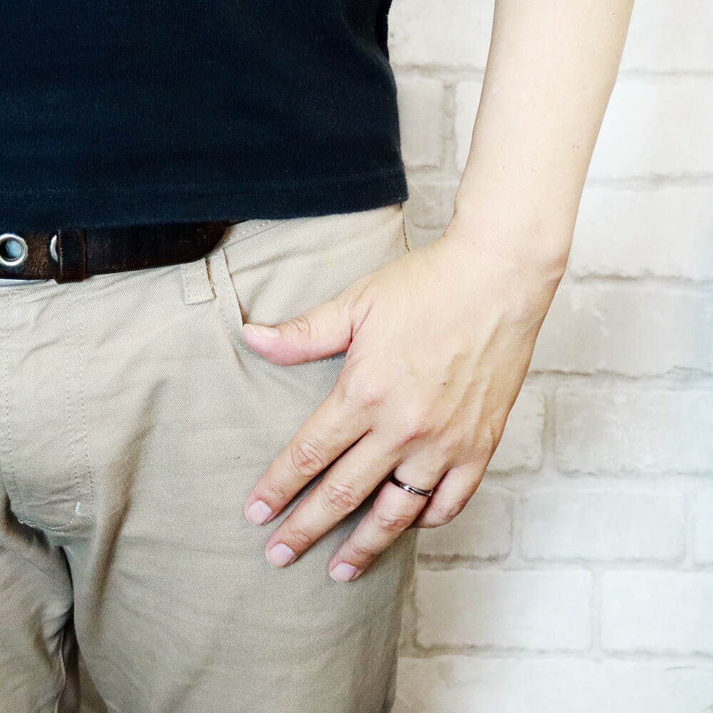 リング メンズ シルバー925製 ブラック 黒 シンプル カジュアル ウェーブライン ツイスト メタ リング メンズ シルバー925製 ブラック 黒 シンプル カジュアル ウェーブライン ツイスト メタ