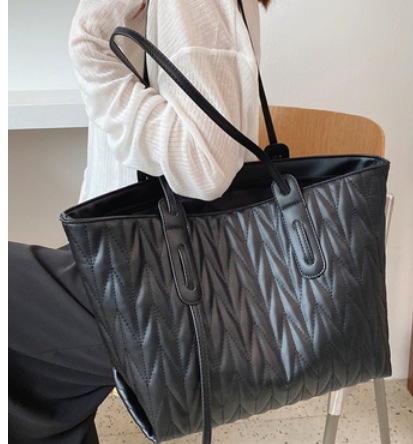 大容量おしゃれバッグ バッグ かばん レディースバッグ チャック 通勤バッグ ママバッグ マザーズバッグ 収納 機能性 便利 スクエア型 ナイロン かわいい 大人可愛い きれいめ シンプル カジュアル 大容量おしゃれバッグ バッグ かばん レディースバッグ チャック 通勤バッグ ママバッグ マザーズバッグ 収納 機能性 便利 スクエア型 ナイロン かわいい 大人可愛い きれいめ シンプル カジュアル