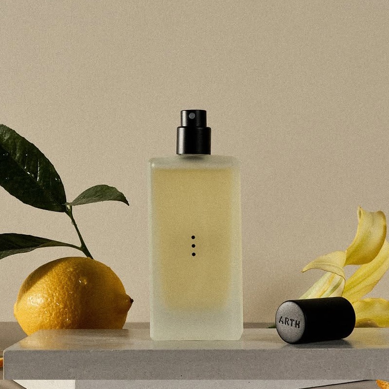 ARTH【世界自然から厳選されたオーガニックエッセンシャルオイル】アースオードパフューム EAU DE PERFUME 60ml/自分のための香水/周りを気にせず楽しめる香り ARTH【世界自然から厳選されたオーガニックエッセンシャルオイル】アースオードパフューム EAU DE PERFUME 60ml/自分のための香水/周りを気にせず楽しめる香り