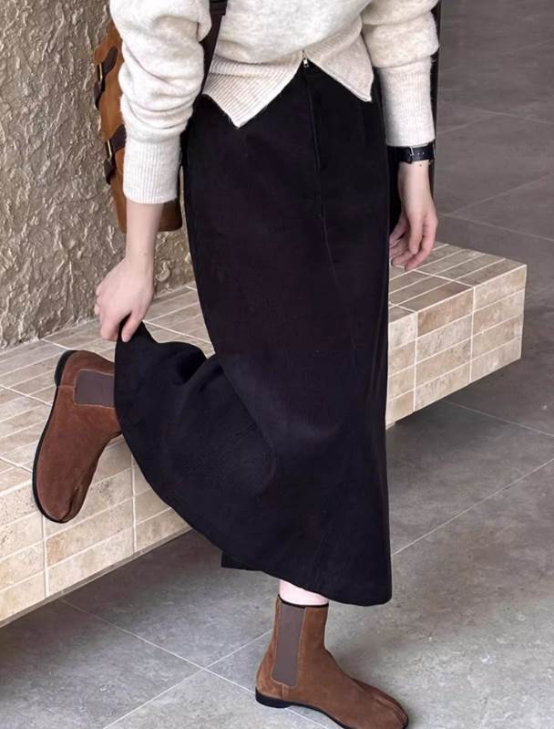 【送料無料】ワインレッド 灰色 グレー カラバリあり ハリ感 ふっくら ハイウエスト Aライン ロング丈 ひざ下 秋 レディース ボトムス