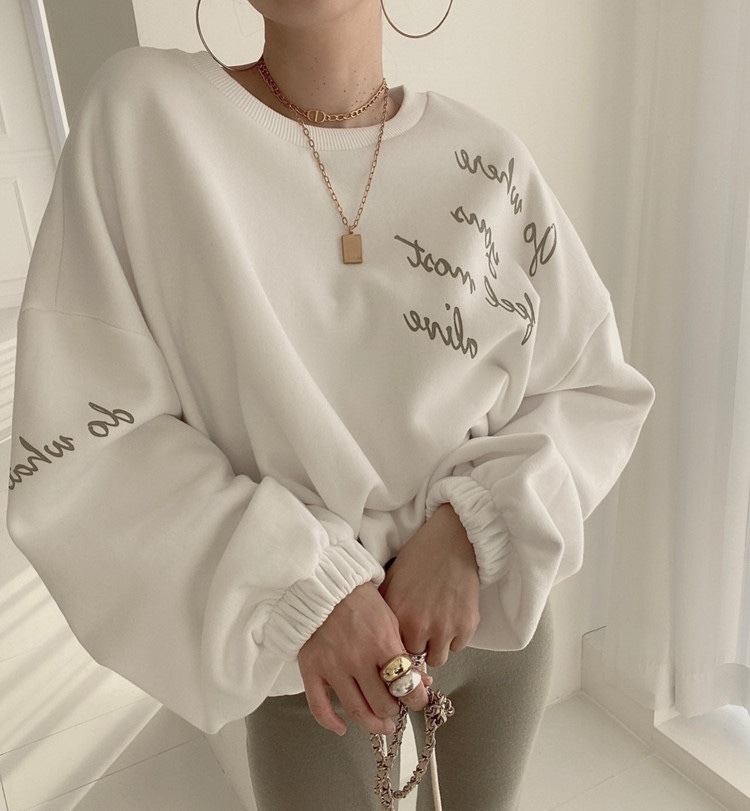 オーバーサイズ トレーナー トップス プルオーバー スウェット ミディアム丈 袖あり 長袖 ボリューム袖 ドロップショルダー ラウンドネック 襟なし かわいい 大人可愛い シンプル カジュアル 大人