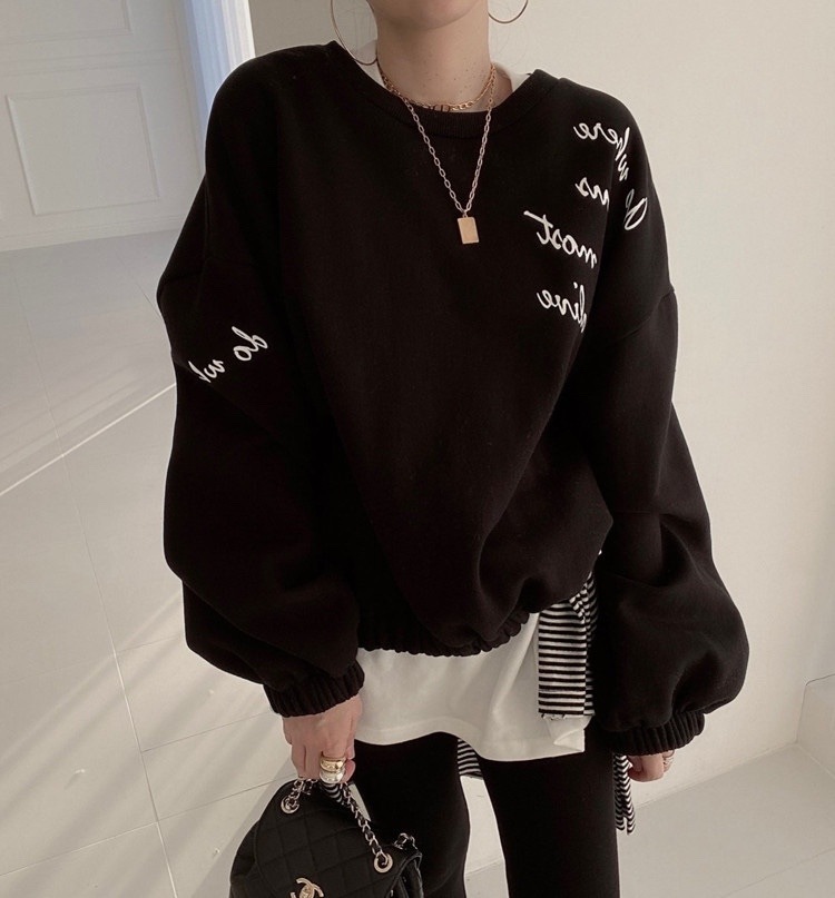 オーバーサイズ トレーナー トップス プルオーバー スウェット ミディアム丈 袖あり 長袖 ボリューム袖 ドロップショルダー ラウンドネック 襟なし かわいい 大人可愛い シンプル カジュアル 大人