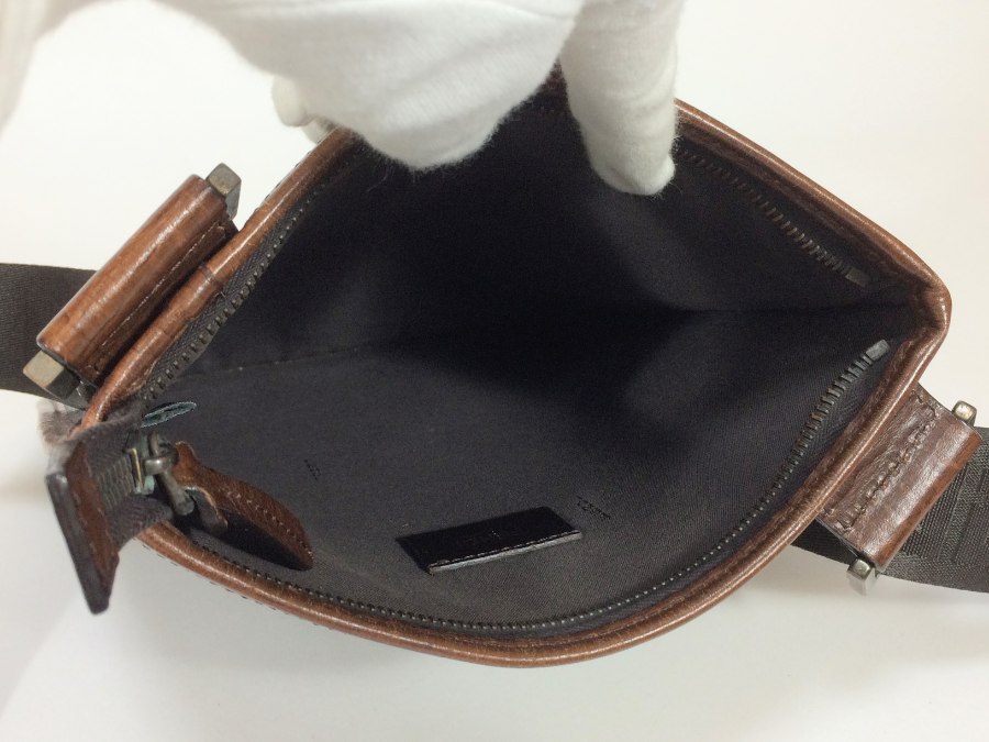 ショルダーバッグ サコッシュ ズッカ柄 【中古品】 ショルダーバッグ サコッシュ ズッカ柄 【中古品】