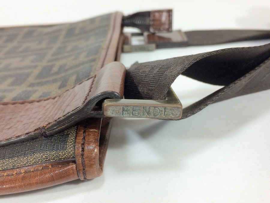 ショルダーバッグ サコッシュ ズッカ柄 【中古品】 ショルダーバッグ サコッシュ ズッカ柄 【中古品】