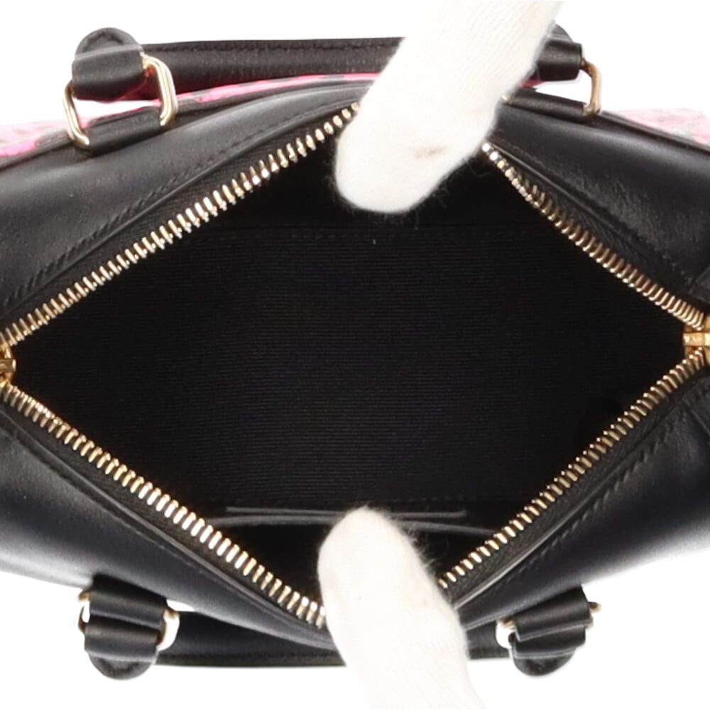 イヴサンローラン ベイビーダッフル ショルダーバッグ レザー ブラック YVES SAINT LAURENT 中古 美品 イヴサンローラン ベイビーダッフル ショルダーバッグ レザー ブラック YVES SAINT LAURENT 中古 美品