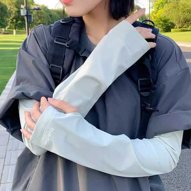 【20点セット】無料UVカット アームカバー UPF50+ レディース 夏 涼しい UVカット率98% 袖穴付き ストレッチ ゆったり 自転車 通勤 通学 アウトドア 旅行 ランニング 日焼け防止 紫 【20点セット】無料UVカット アームカバー UPF50+ レディース 夏 涼しい UVカット率98% 袖穴付き ストレッチ ゆったり 自転車 通勤 通学 アウトドア 旅行 ランニング 日焼け防止 紫