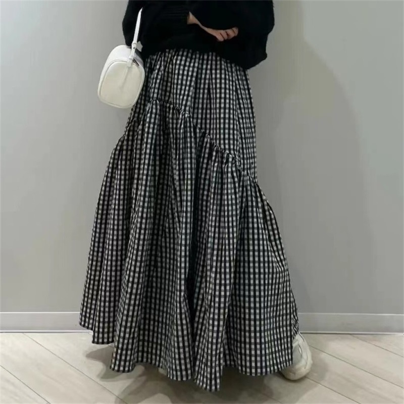 ボトムス スカート フレアスカート ロングスカート ロング丈 ウエストゴム 切り替えデザイン フレア かわいい 大人可愛い きれいめ シンプル カジュアル 上品 おしゃれ かっこい 大人女子 こなれ感 ボトムス スカート フレアスカート ロングスカート ロング丈 ウエストゴム 切り替えデザイン フレア かわいい 大人可愛い きれいめ シンプル カジュアル 上品 おしゃれ かっこい 大人女子 こなれ感
