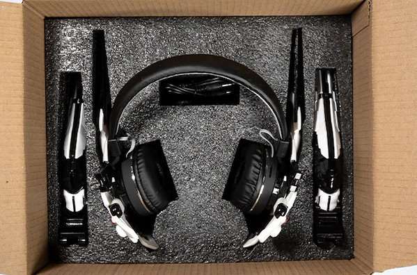 サイバーパンク未来風装飾イヤホン Black Goat 楽天市場】【送料無料】サイバーパンク未来風装飾イヤホン Black