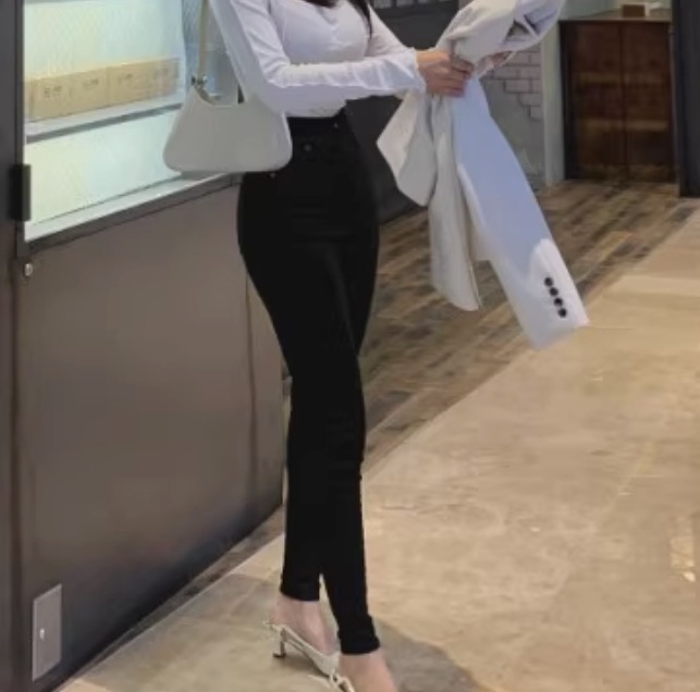 レディース パンツ ボトムス ロングパンツ ストレッチパンツ スキニーパンツ ロング アンクル丈 フルレングス タイト スリム 細身 スリムフィット ファスナー ポケット ハイウエスト 伸縮性