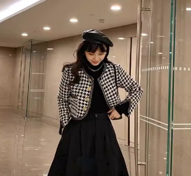 レディース トップス ジャケット カーディガン アウター 上着 羽織 前開き ショート クロップド丈 長袖 Vネック 襟なし ノーカラー ボタン 大人可愛い きれいめ カジュアル 上品 おしゃれ レディース トップス ジャケット カーディガン アウター 上着 羽織 前開き ショート クロップド丈 長袖 Vネック 襟なし ノーカラー ボタン 大人可愛い きれいめ カジュアル 上品 おしゃれ