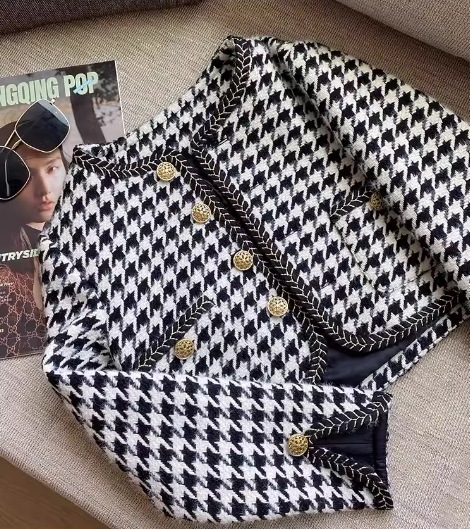 レディース トップス ジャケット カーディガン アウター 上着 羽織 前開き ショート クロップド丈 長袖 Vネック 襟なし ノーカラー ボタン 大人可愛い きれいめ カジュアル 上品 おしゃれ レディース トップス ジャケット カーディガン アウター 上着 羽織 前開き ショート クロップド丈 長袖 Vネック 襟なし ノーカラー ボタン 大人可愛い きれいめ カジュアル 上品 おしゃれ