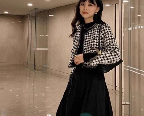 レディース トップス ジャケット カーディガン アウター 上着 羽織 前開き ショート クロップド丈 長袖 Vネック 襟なし ノーカラー ボタン 大人可愛い きれいめ カジュアル 上品 おしゃれ レディース トップス ジャケット カーディガン アウター 上着 羽織 前開き ショート クロップド丈 長袖 Vネック 襟なし ノーカラー ボタン 大人可愛い きれいめ カジュアル 上品 おしゃれ