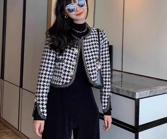 レディース トップス ジャケット カーディガン アウター 上着 羽織 前開き ショート クロップド丈 長袖 Vネック 襟なし ノーカラー ボタン 大人可愛い きれいめ カジュアル 上品 おしゃれ レディース トップス ジャケット カーディガン アウター 上着 羽織 前開き ショート クロップド丈 長袖 Vネック 襟なし ノーカラー ボタン 大人可愛い きれいめ カジュアル 上品 おしゃれ