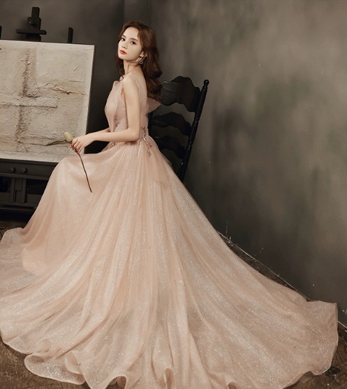 mavimoon ドレス ベージュ結婚式二次会 ドレス_結婚式｜結婚式・二次会ドレス【公式-haremode(ハレモード)】