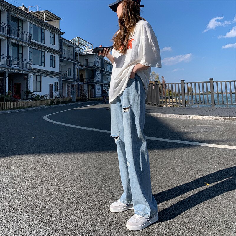 ダメージジーンズ ハイウェストジーンズ コーディネート 最高 春夏流行り