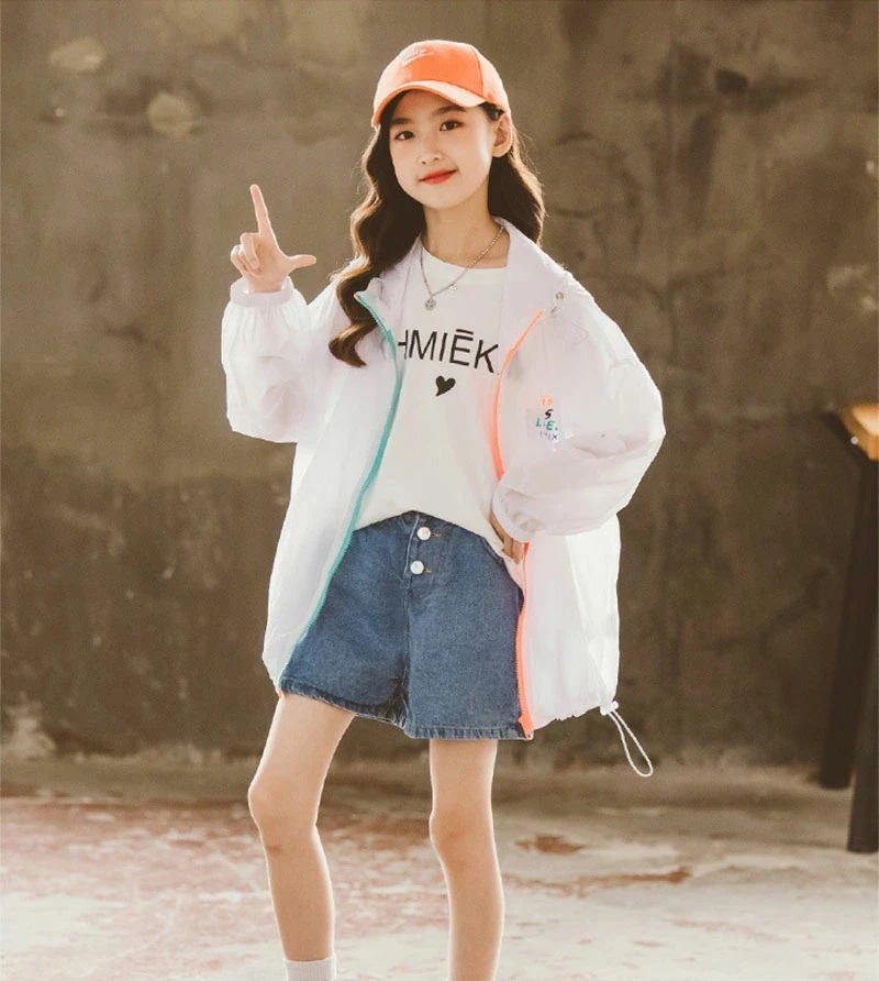 【急速出荷!】大ヒット キッズジャケット UVカット パーカー アウター ジャケット 子供服 女の子 春夏 長袖 紫外線 日焼け防止 薄手 ファスナー付き フード付き 長袖 ラッシュガード 柄付き 羽