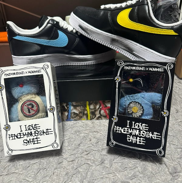 Qoo10] YGエンターテイメント 即出荷 /【公式正規品】 Monamhe