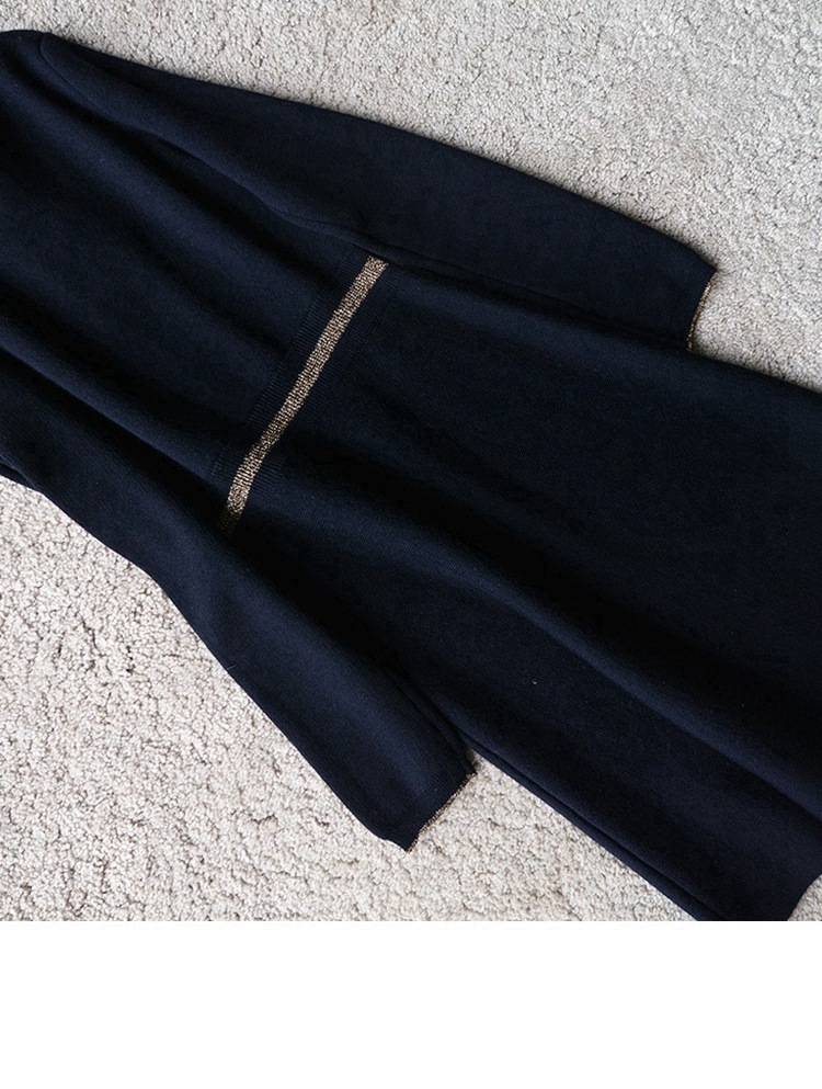 フェミニン ニットワンピース 膝丈 ひざ丈 長袖 ラウンドネック ゴールドボタン セミフレア 切り替えデザイン ニット 可愛い きれいめ シンプル 上品 おしゃれ レトロ 女子 フェミニン ニットワンピース 膝丈 ひざ丈 長袖 ラウンドネック ゴールドボタン セミフレア 切り替えデザイン ニット 可愛い きれいめ シンプル 上品 おしゃれ レトロ 女子