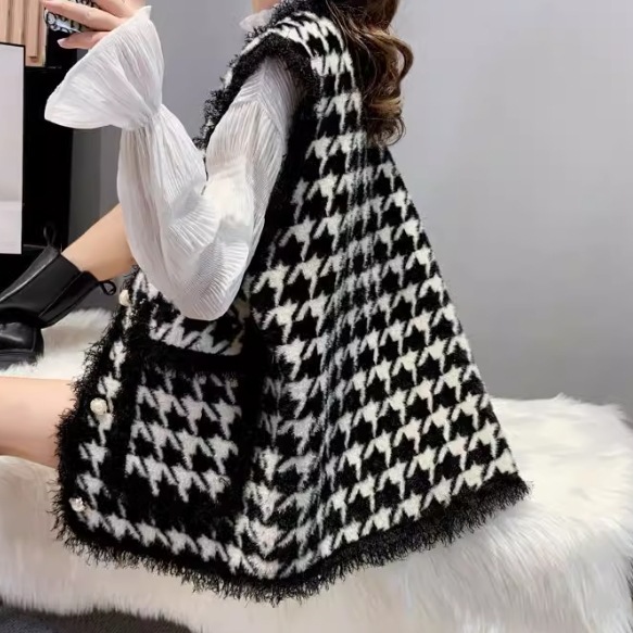 レディース ジャケット ニット ベスト アウター 上着 羽織 前開き 丈長 袖なし ノースリーブ 襟なし もこもこ ふわふわ ふっくら ポケット 伸縮性 ボタン かわいい 大人可愛い きれいめ レディース ジャケット ニット ベスト アウター 上着 羽織 前開き 丈長 袖なし ノースリーブ 襟なし もこもこ ふわふわ ふっくら ポケット 伸縮性 ボタン かわいい 大人可愛い きれいめ