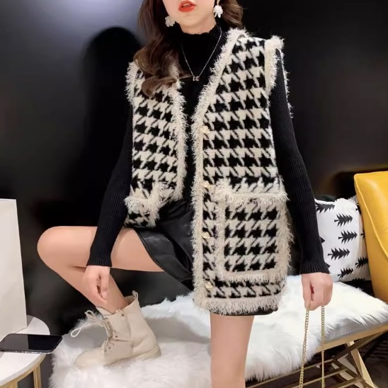 レディース ジャケット ニット ベスト アウター 上着 羽織 前開き 丈長 袖なし ノースリーブ 襟なし もこもこ ふわふわ ふっくら ポケット 伸縮性 ボタン かわいい 大人可愛い きれいめ レディース ジャケット ニット ベスト アウター 上着 羽織 前開き 丈長 袖なし ノースリーブ 襟なし もこもこ ふわふわ ふっくら ポケット 伸縮性 ボタン かわいい 大人可愛い きれいめ