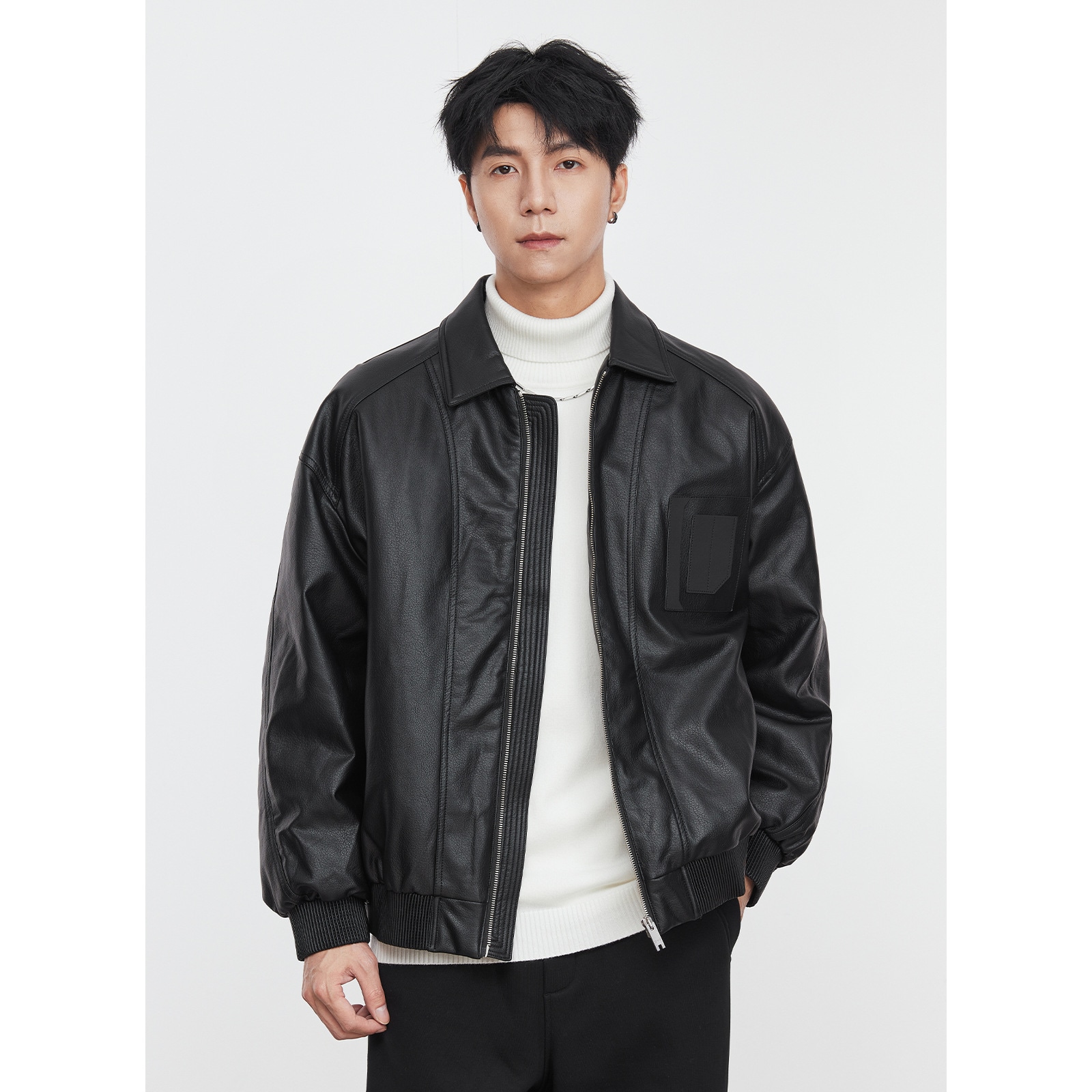 またPUレザーダウンジャケットメンズ冬の新しい日本のラペルファッション人気の若者のアヒルのダウンジャケットを停止します