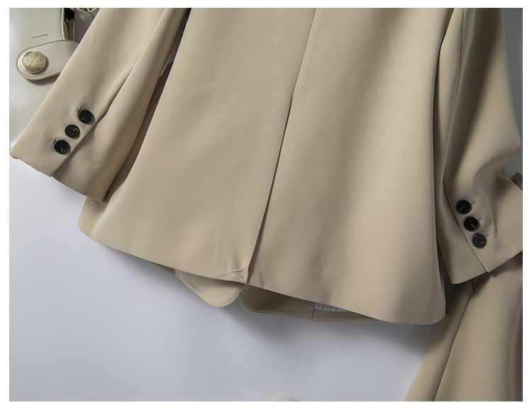 レディース ジャケット 上着 テーラードジャケット 美シルエット スーツ 韓国 インスタ映え 高見え スタイルアップ 可愛い かわいい かっこいい 大人 上品 きれいめ シンプル クラシック lout