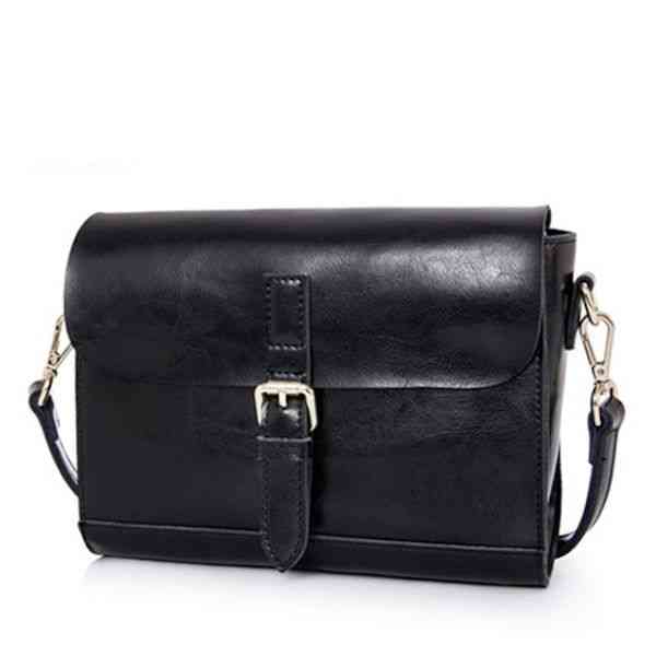 ショルダーバッグ レディース 2WAY レザー 大容量 40代 2ウェイ 旅行 大人 A4 軽い 秋 カジュアル 小さめ 黒 赤 ミニ 本革 人気 レザー ナイロン スポーティー 縦長 春 冬 斜めが